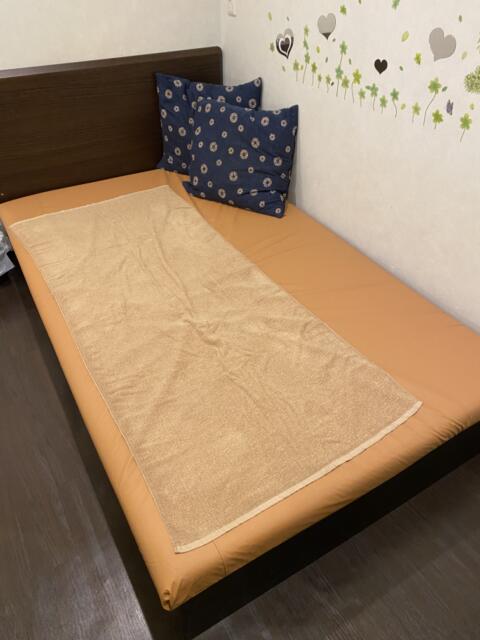 レンタルルーム sorairo（ソライロ）(大田区/ラブホテル)の写真『8号室(ベッド)』by こねほ