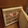 HOTEL GOLD(ホテル ゴールド)(川崎市川崎区/ラブホテル)の写真『501号室の冷蔵庫』by angler