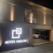 HOTEL ORIGIN(オリジン)(広島市中区/ラブホテル)の写真『夜の外観』by まさおJリーグカレーよ
