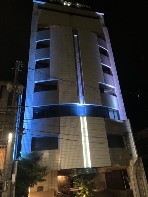ホテル ロイヤル(広島市西区/ラブホテル)の写真『夜の外観』by まさおJリーグカレーよ
