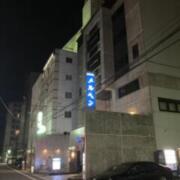 ホテル メルヘン(広島市中区/ラブホテル)の写真『夜の外観』by まさおJリーグカレーよ