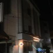 マリンブルー(呉市/ラブホテル)の写真『夜の外観』by まさおJリーグカレーよ