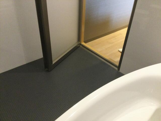 ホテル 小山 (KOYAMA）(新宿区/ラブホテル)の写真『301号室 浴室(洗い場も広め)』by ACB48