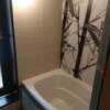 HOTEL KARUTA 赤坂(港区/ラブホテル)の写真『503号室（内風呂入口から）』by 格付屋