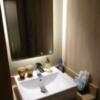 HOTEL KARUTA 赤坂(港区/ラブホテル)の写真『503号室（洗面台）』by 格付屋