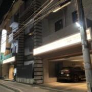 ジャガーホテルグランドセントラル(神戸市中央区/ラブホテル)の写真『夜の外観』by まさおJリーグカレーよ