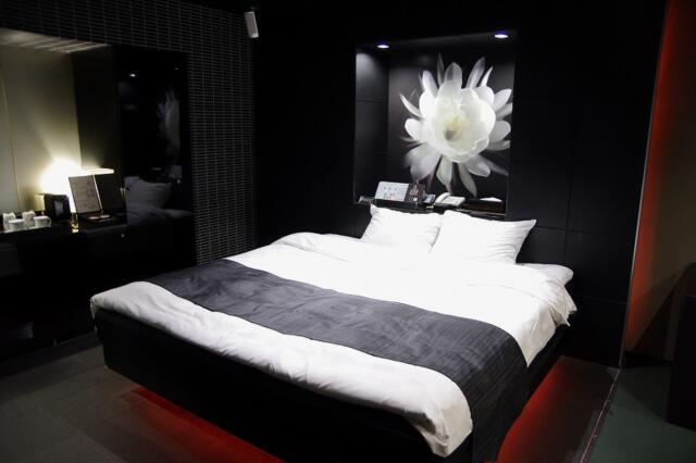 ウォーターゲート川口(川口市/ラブホテル)の写真『407号室　ベッド』by マーケンワン