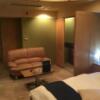 VIA103（ビアイチマルサン）(大阪市/ラブホテル)の写真『405号室ソファー』by まんさんです
