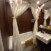 Petit Bali　新大久保(新宿区/ラブホテル)の写真『204号室　浴槽シャワーカーテン』by angler