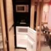 HOTEL KARUTA 赤坂(港区/ラブホテル)の写真『502号室、電子ﾚﾝｼﾞと冷蔵庫です。(21,8)』by キジ