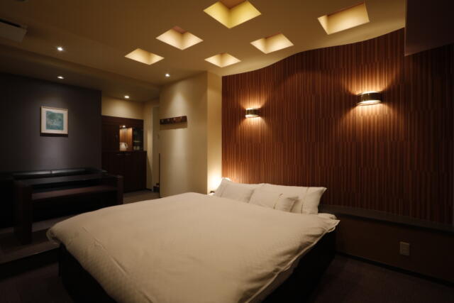 ホテル ロイヤルトン(名古屋市緑区/ラブホテル)の写真『211号室、室内（ホテル関係者からのご提供）』by ごえもん（運営スタッフ）