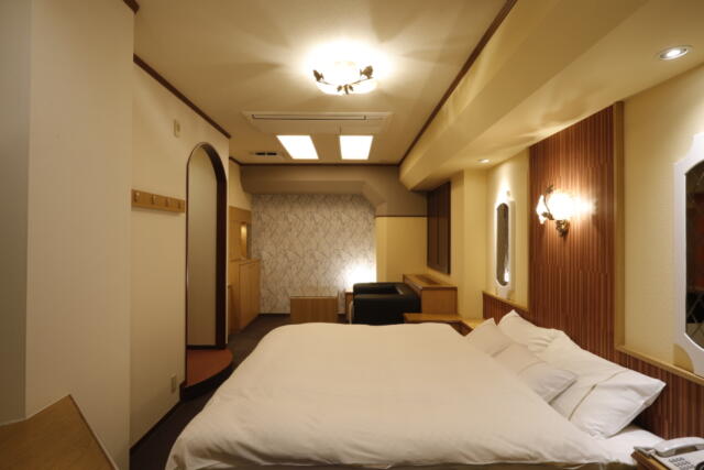 ホテル ロイヤルトン(名古屋市緑区/ラブホテル)の写真『401号室、室内（ホテル関係者からのご提供）』by ごえもん（運営スタッフ）