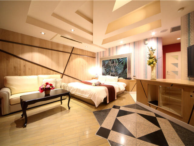 SEA LIFE RESORT HOTEL(シーライフ)(芦屋町/ラブホテル)の写真『702号室、室内（ホテル関係者からのご提供）』by ごえもん（運営スタッフ）