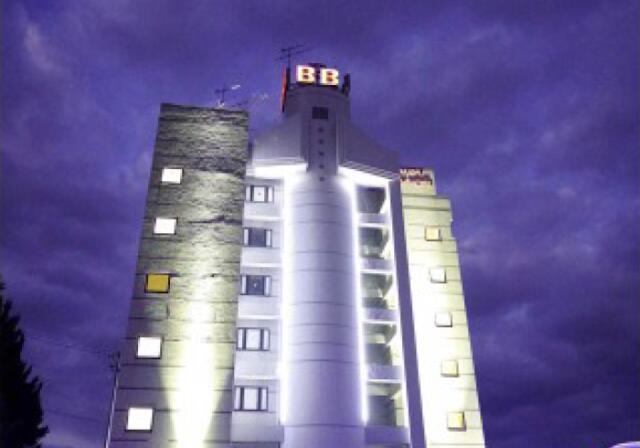 SEA LIFE RESORT HOTEL(シーライフ)(芦屋町/ラブホテル)の写真『夜の外観（ホテル関係者からのご提供）』by ごえもん（運営スタッフ）