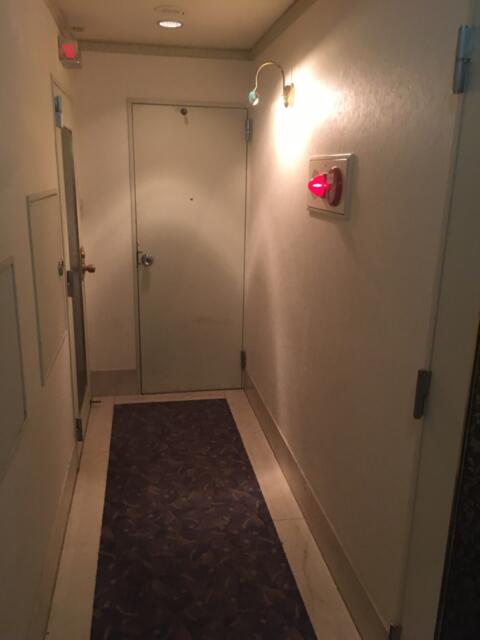 HOTEL Bless（ブレス)(新宿区/ラブホテル)の写真『4階廊下』by 92魔