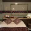 hotel SKY ROAD(豊島区/ラブホテル)の写真『321号室　ベットルーム』by KAIJKR