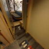 HOTEL KARUTA 赤坂(港区/ラブホテル)の写真『503号室のくつぬぎから室内を見たところ』by angler