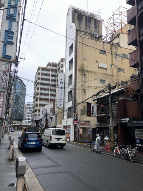 ホテル AI(アイ) 梅田店(大阪市/ラブホテル)の写真『昼間の外観』by カサノヴァTソプラノ