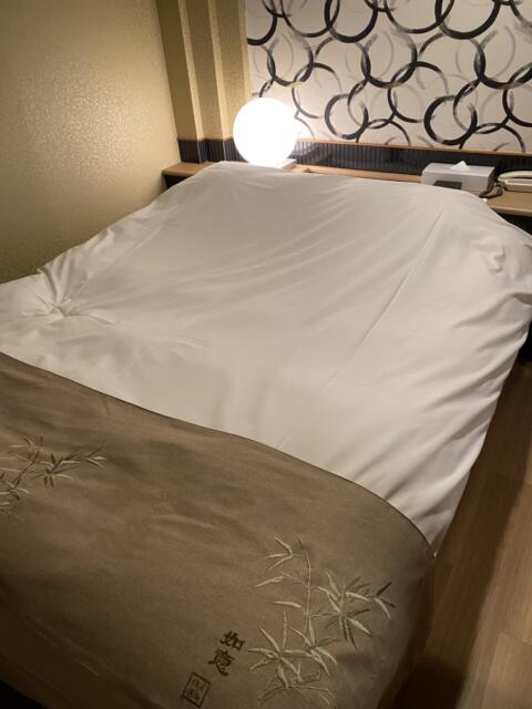 HOTEL 風々(ふふ)(新宿区/ラブホテル)の写真『205号室(ベッド)』by こねほ