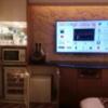 HOTEL COCO RESORT（ココリゾート）(厚木市/ラブホテル)の写真『207号室TVや冷蔵庫などです。(21,9)』by キジ