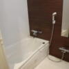 池袋セントラルホテル(豊島区/ラブホテル)の写真『401号室 浴室 狭いが綺麗』by Plumper