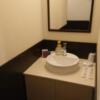 池袋セントラルホテル(豊島区/ラブホテル)の写真『405号室 洗面台(アメニティーは歯ブラシとマウスウォッシュくらいしかありません)』by 舐めたろう
