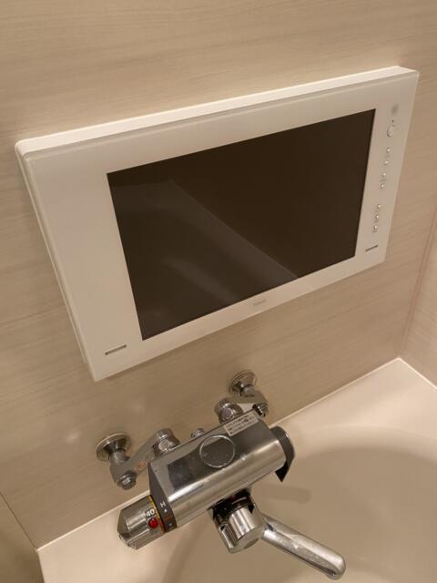 HOTEL UNO(ウノ)(川口市/ラブホテル)の写真『305号室(浴室テレビ)』by こねほ