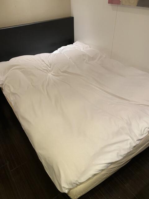HOTEL UNO(ウノ)(川口市/ラブホテル)の写真『305号室(ベッド)』by こねほ