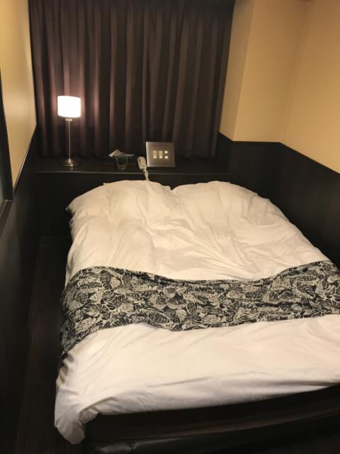 ホテル ピュア・アジアン(墨田区/ラブホテル)の写真『504号室　ベット』by う-どん