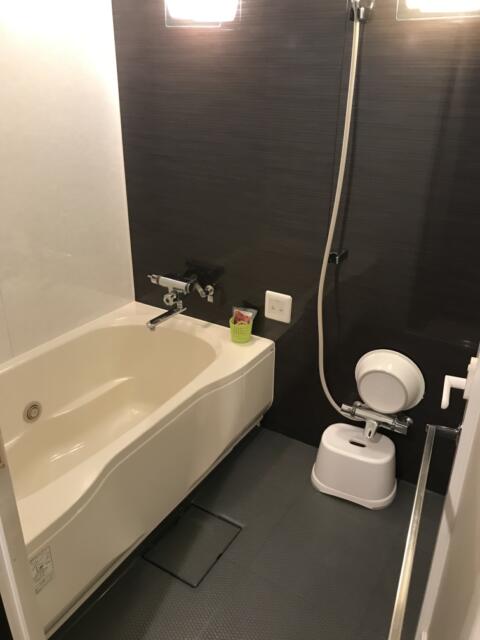 ホテル ピュア・アジアン(墨田区/ラブホテル)の写真『504号室　浴室』by う-どん