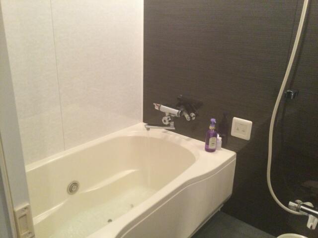 ホテル ピュア・アジアン(墨田区/ラブホテル)の写真『503号室 浴室』by ACB48