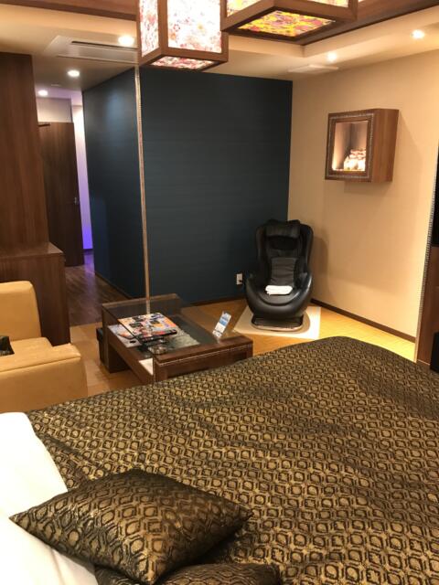 HOTEL AMAN(アマン)(浜松市/ラブホテル)の写真『207号室　ベットルーム奥から』by ま〜も〜る〜