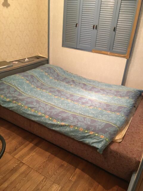 ドルフィン(新宿区/ラブホテル)の写真『406号室　ベッド』by ちげ