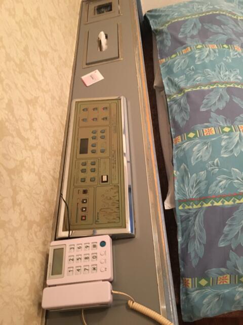 ドルフィン(新宿区/ラブホテル)の写真『406号室　ベッドサイド』by ちげ