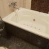 シーズ五反田(品川区/ラブホテル)の写真『206号室の浴室、洗い場はそんなに広くはないけど２人なら☺️浴槽は満足出来る大きさです。』by ヒロくん!