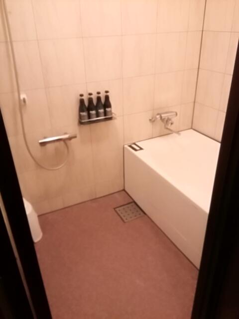 HOTEL ALLURE～アリュール～(船橋市/ラブホテル)の写真『318号室、浴室です。(21,10)』by キジ