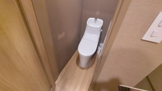 HOTEL ALLURE～アリュール～(船橋市/ラブホテル)の写真『305号室　トイレ』by 正直下半神