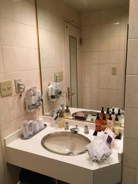 ホテルSAVOY(台東区/ラブホテル)の写真『407号室洗面台』by まきすけ