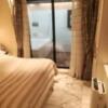 HOTEL VICTORIA RESORT(茅ヶ崎市/ラブホテル)の写真『205号室、奥に露天風呂があります。(21,10)』by キジ
