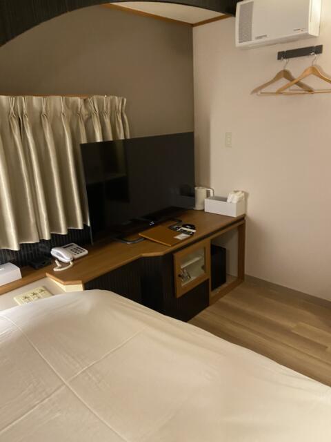 HOTEL 風々(ふふ)(新宿区/ラブホテル)の写真『215号室(左手前から奥)』by こねほ