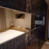 ホテル 小山 (KOYAMA）(新宿区/ラブホテル)の写真『205号室 側面の鏡が設置され広く感じます。』by angler