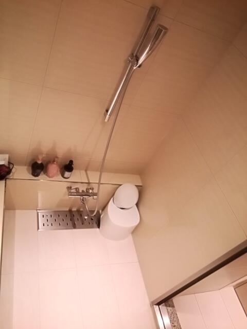 HOTEL LaLa Resort(台東区/ラブホテル)の写真『303号室利用、洗い場です。(21,11)』by キジ