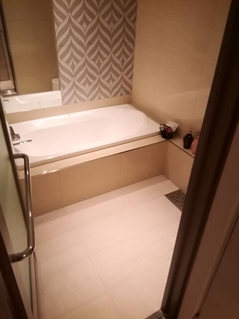 HOTEL LaLa Resort(台東区/ラブホテル)の写真『303号室利用、お風呂です。(21,11)』by キジ