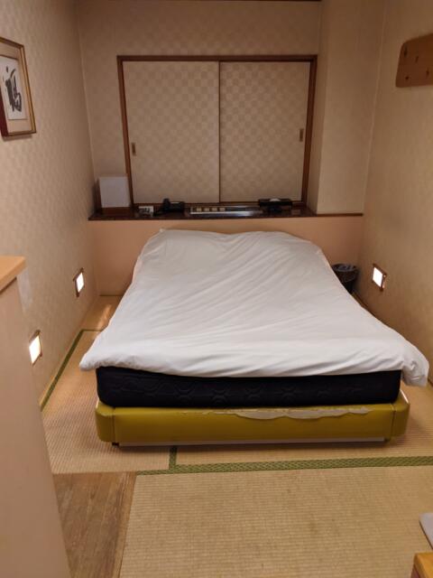 HOTEL Bless（ブレス)(新宿区/ラブホテル)の写真『401号室(ベッド)』by マーシ