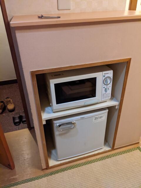 HOTEL Bless（ブレス)(新宿区/ラブホテル)の写真『401号室(電子レンジ·冷蔵庫)』by マーシ