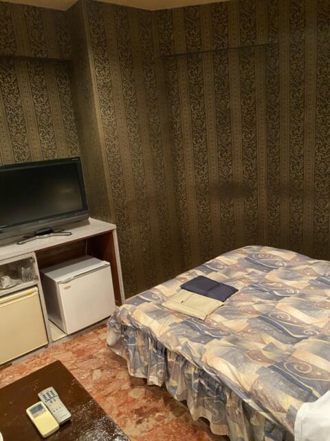モンリーヴ(川口市/ラブホテル)の写真『301号室(右手前から奥)』by こねほ