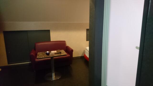 HOTEL RIO（リオ）(新宿区/ラブホテル)の写真『301号室（入口入ってすぐ。内扉なし）』by 格付屋