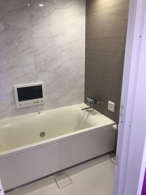 HOTEL AMAN(アマン)(浜松市/ラブホテル)の写真『228号室　浴室』by ま〜も〜る〜