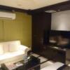 HOTEL Villa Senmei(ヴィラ センメイ）(大田区/ラブホテル)の写真『202号室（部屋奥から入口方向）』by 格付屋