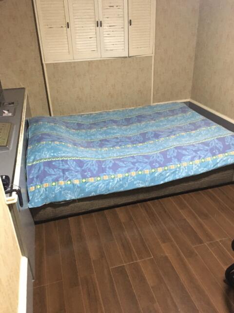 ドルフィン(新宿区/ラブホテル)の写真『403号室　ベッド』by ちげ